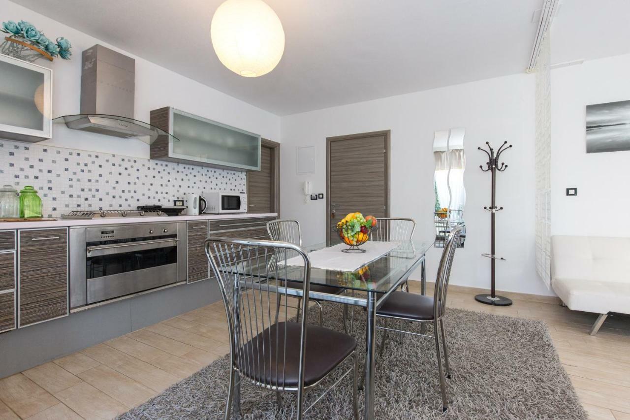 Apartments & Rooms Ddd2 Baska  Bagian luar foto